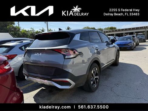 Used 2023 Kia Sportage EX image 7