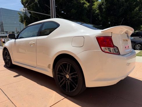 Used 2011 Scion tC image 3
