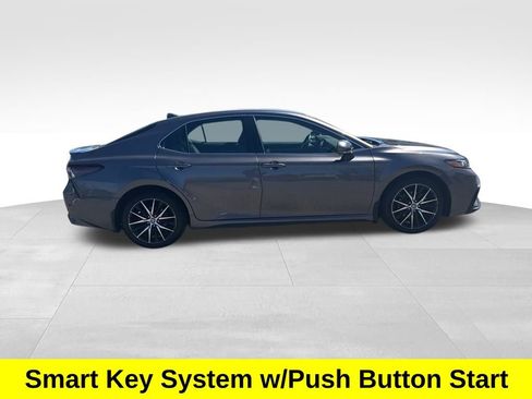 Used 2023 Toyota Camry SE w/ Cold Weather Package AWD/4WD image 7