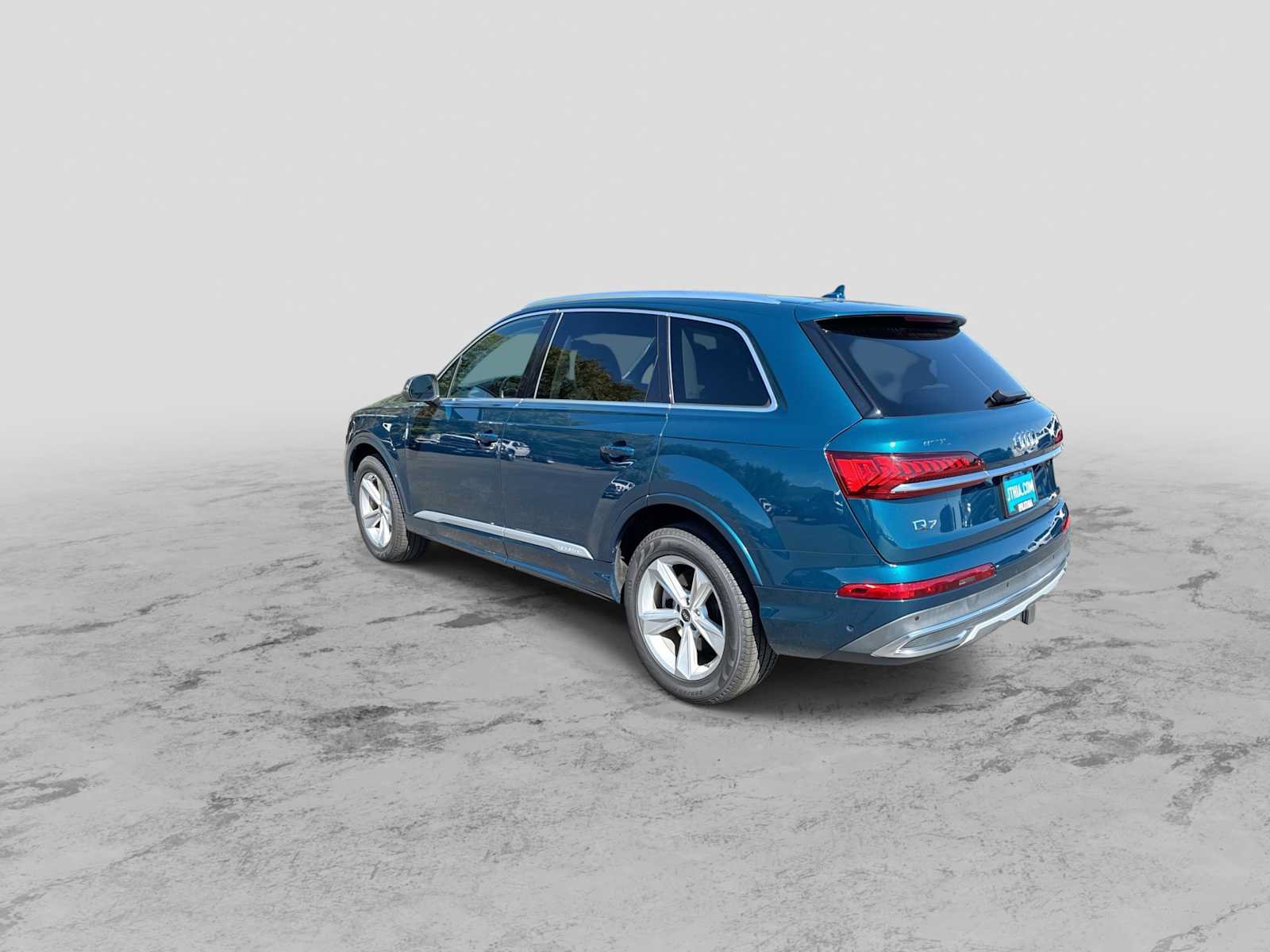 Used 2021 Audi Q7 2.0T Premium Plus w/ Premium Plus Package AWD/4WD image 6