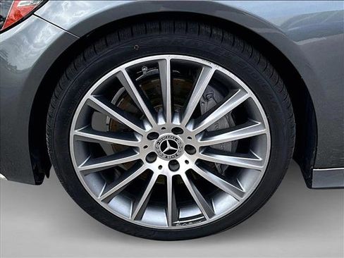 Used 2018 Mercedes-Benz C 300 Coupe image 9