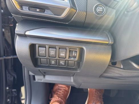 Used 2022 Subaru Forester Premium image 21