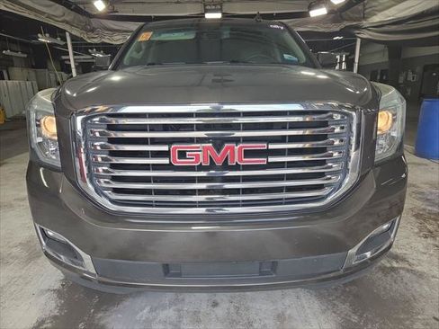 Used 2019 GMC Yukon SLT w/ Premium Edition RWD image 3