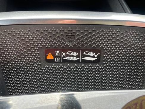 Used 2025 Chevrolet Equinox ACTIV w/ Safety and Technology Package FWD image 25