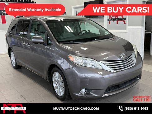 Used 2011 Toyota Sienna XLE image 11