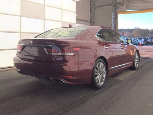 Used 2014 Lexus LS 460 w/ Comfort Package image 4