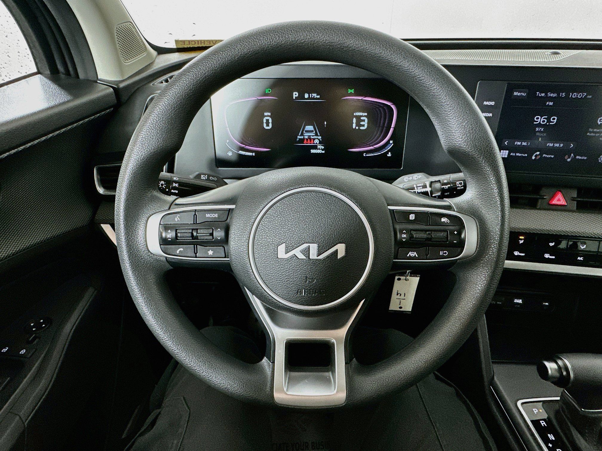 Used 2023 Kia Sportage LX FWD image 11