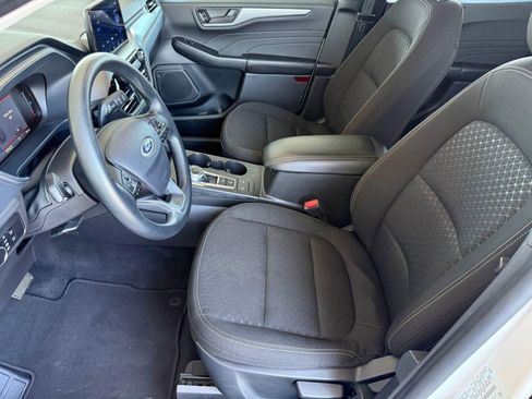 Used 2025 Ford Escape Active FWD image 5