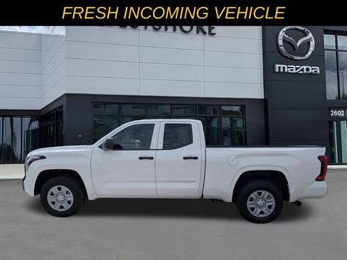 Used 2025 Toyota Tundra SR w/ SR Tow Package AWD/4WD image 5