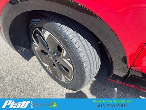 Used 2023 Kia Niro Wave w/ Wave Preserve Package FWD image 18