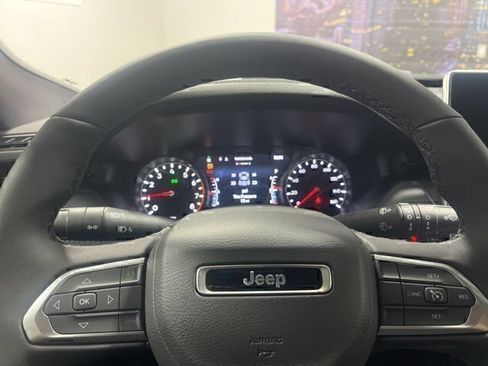 New 2026 Jeep Compass Latitude AWD/4WD image 11