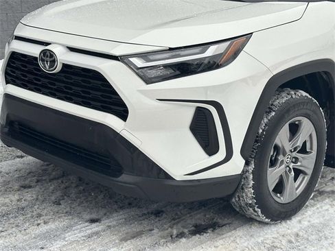 Used 2024 Toyota RAV4 XLE image 8