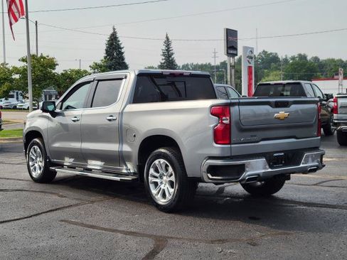 Used 2024 Chevrolet Silverado 1500 LTZ w/ Technology Package AWD/4WD image 3