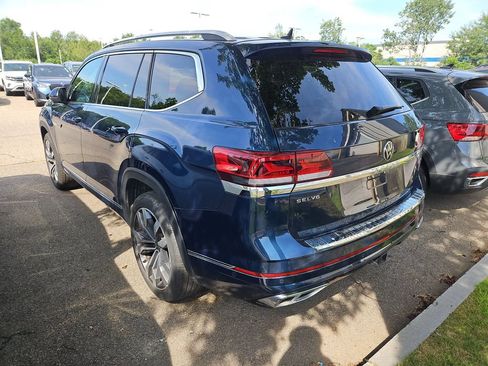 Used 2022 Volkswagen Atlas SEL Premium AWD/4WD image 2