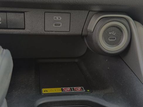 Certified 2025 Toyota Grand Highlander FWD image 21