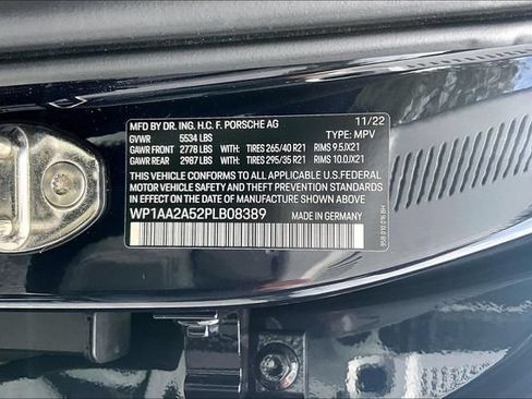 Used 2023 Porsche Macan Turbo AWD/4WD image 11