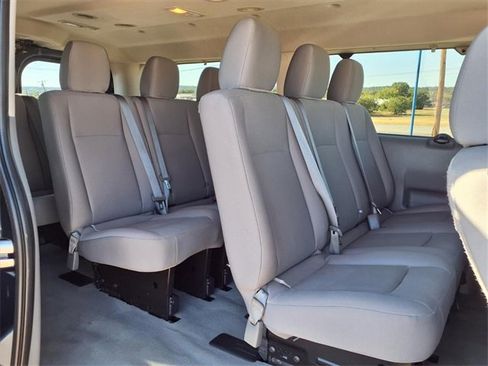 Used 2021 Nissan NV 3500 SV image 12