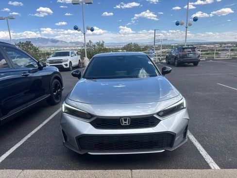 Used 2025 Honda Civic Sport image 2