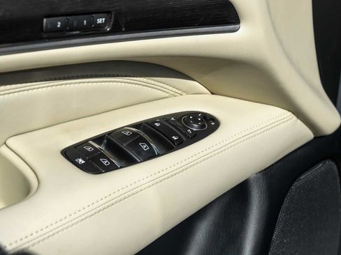 Used 2019 INFINITI QX60 Luxe w/ Essential Package image 51