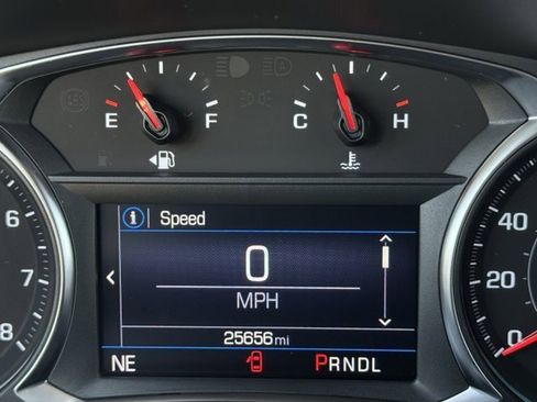 Used 2023 Chevrolet Equinox RS image 15