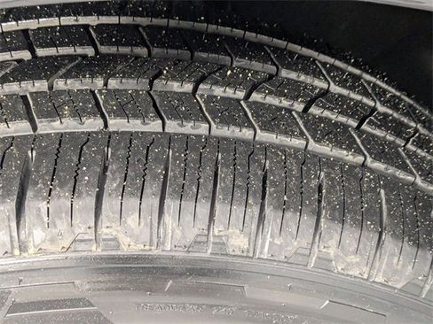 Used 2021 Chevrolet Tahoe High Country w/ Premium Package image 9