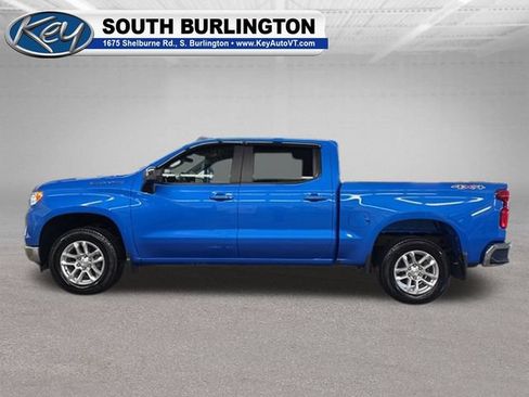 Used 2025 Chevrolet Silverado 1500 LT AWD/4WD image 3