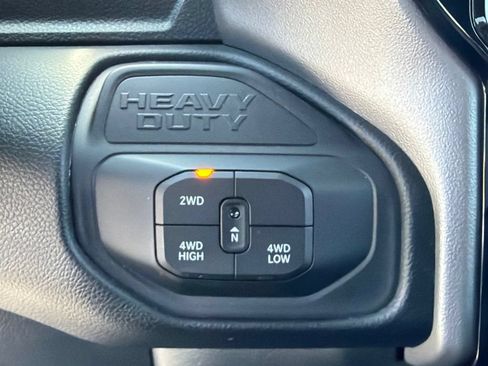 Used 2025 RAM 2500 Big Horn AWD/4WD image 29