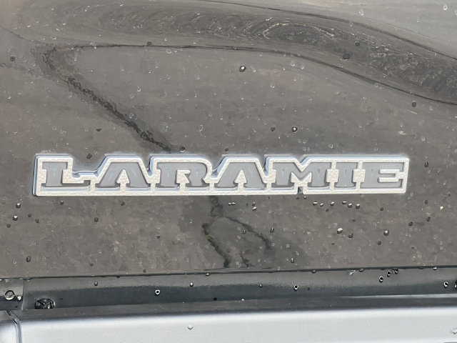 Used 2025 RAM 3500 Laramie AWD/4WD image 13