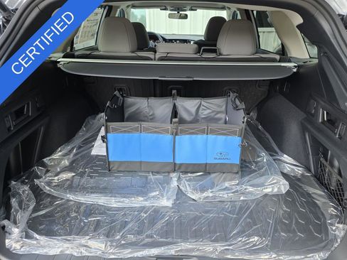 Used 2025 Subaru Outback Premium AWD/4WD image 16
