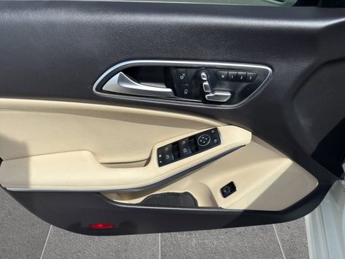 Used 2018 Mercedes-Benz CLA 250 image 26