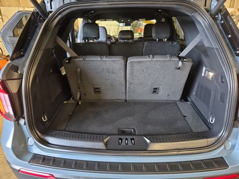 Used 2025 Ford Explorer ST-Line w/ Premium Package RWD image 18