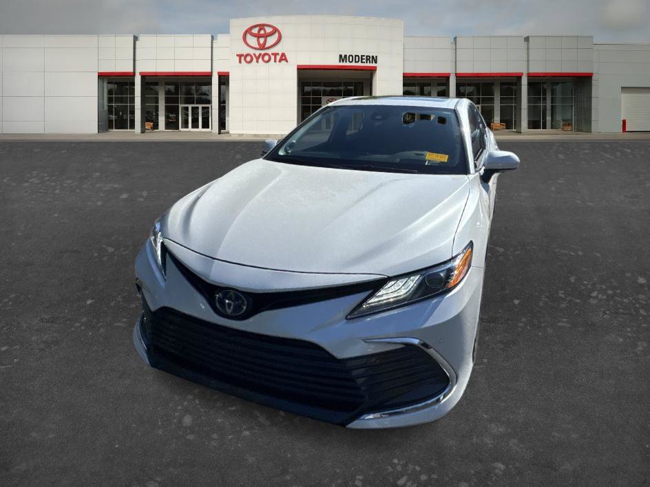 Certified 2023 Toyota Camry XLE w/ Navigation Package FWD image 3