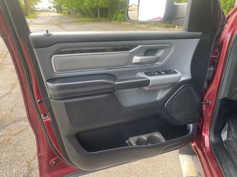Used 2019 RAM 1500 Big Horn AWD/4WD image 10