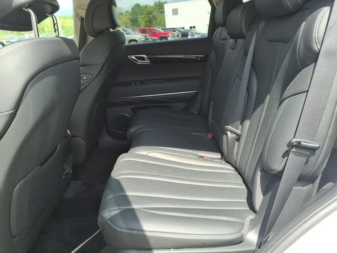 Used 2025 Genesis GV80 2.5T Standard AWD/4WD image 14