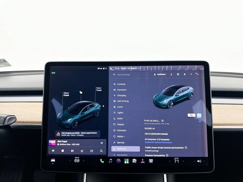 Used 2019 Tesla Model 3 Mid Range RWD image 28