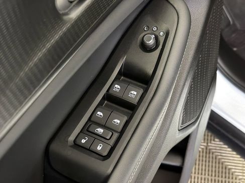 Used 2024 Jeep Grand Cherokee Altitude AWD/4WD image 9
