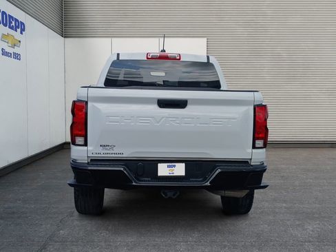 Used 2023 Chevrolet Colorado W/T RWD image 4