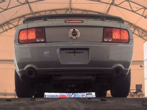 Used 2007 Ford Mustang GT RWD image 7