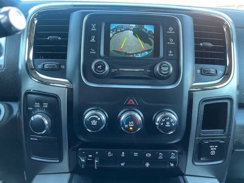 Used 2018 RAM 2500 Big Horn w/ Sport Appearance Group AWD/4WD image 16