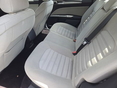 Used 2017 Ford Fusion S FWD image 29