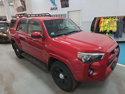 Used 2016 Toyota 4Runner SR5 image 4