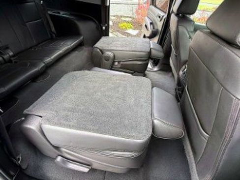 Used 2019 GMC Yukon XL Denali w/ Open Road Package image 28