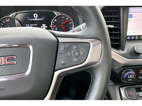 Used 2023 GMC Acadia AT4 w/ Technology Package AWD/4WD image 12