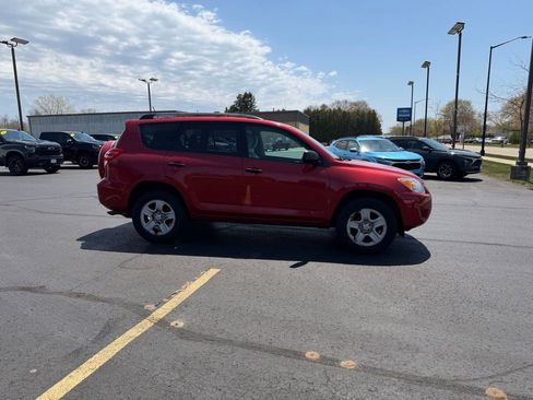 Used 2012 Toyota RAV4 4WD w/ Value Pkg image 4