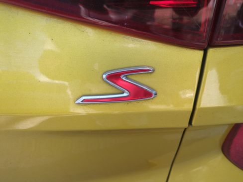 Used 2021 Kia Seltos S image 32