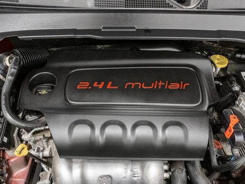 Used 2022 Jeep Compass Latitude FWD image 4