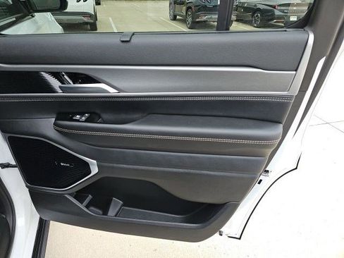 New 2026 Jeep Grand Wagoneer Limited AWD/4WD image 14