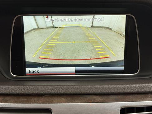 Used 2014 Mercedes-Benz E 350 4MATIC Sedan w/ Premium 1 Package image 9