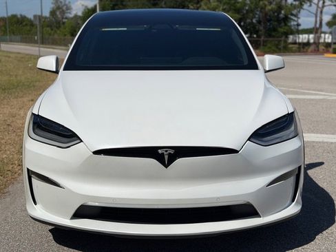 Used 2022 Tesla Model X AWD/4WD image 8