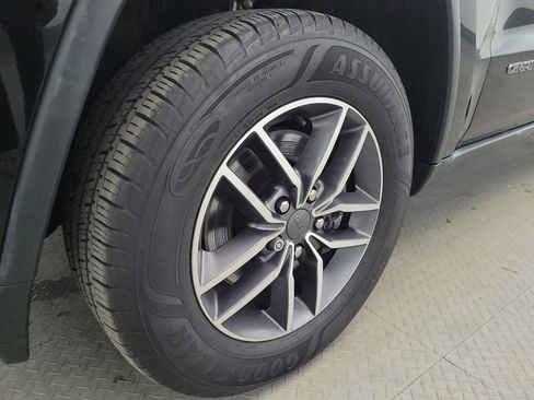 Used 2021 Jeep Grand Cherokee Limited AWD/4WD image 31